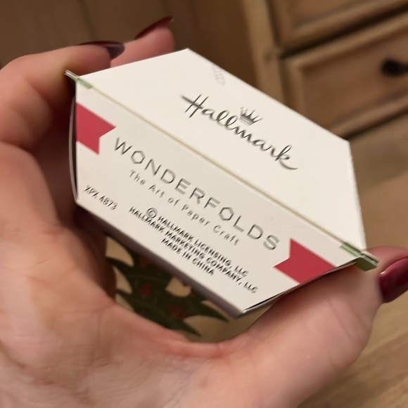 Hallmark Wonderfolds Pop-Up Christmas Cards Set of 6 Two Varieties Tree Snowman - Picture 6 of 9